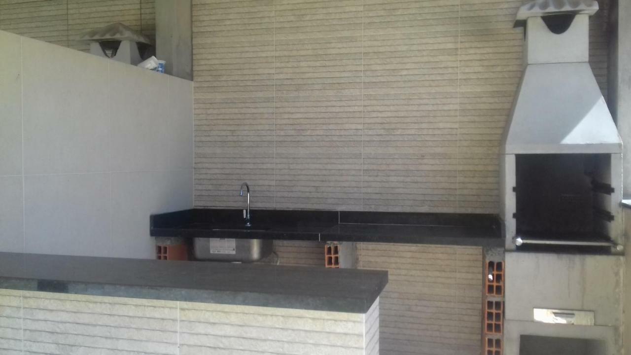 Apartamento Aconchegante 2 Quartos Com Suite Na Praia De Гуаибим Экстерьер фото